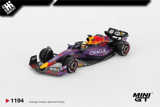 MINI GT 1194 - 2023 RED BULL RACING RB19 #1 MAX VERSTAPPEN LAS VEGAS GP WINNER