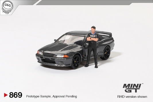 MINI GT 869 - 1992 NISSAN SKYLINE GT-R (R32) NISMO WITH TSUGIO MATSUDA FIGURE
