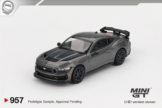 MINI GT 957 - 2024 FORD MUSTANG DARK HORSE