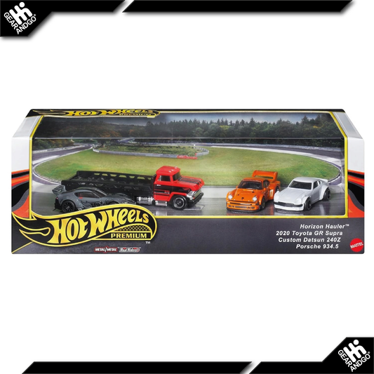 HOT WHEELS DIORAMA - PORSCHE, DATSUN & SUPRA